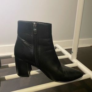 STEVE MADDEN Heeled Black Ankle Boots